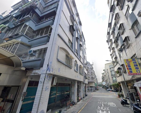 鳳山華廈法拍-6