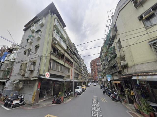 台北信義區公寓法拍-8