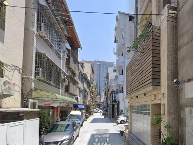 苓雅透天法拍-5