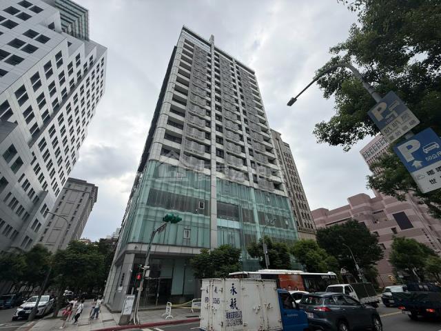 台北信義區大樓法拍-1