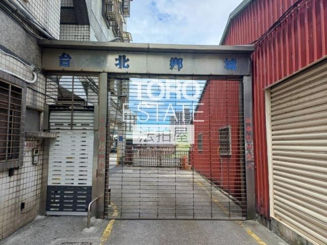新北拍賣大樓-2