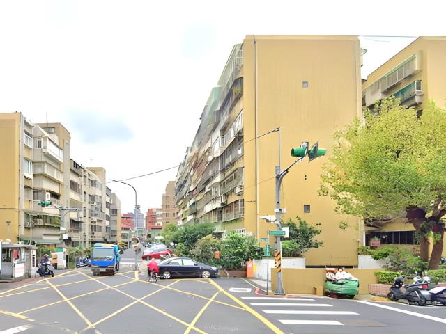 台北萬華拍賣大樓-7