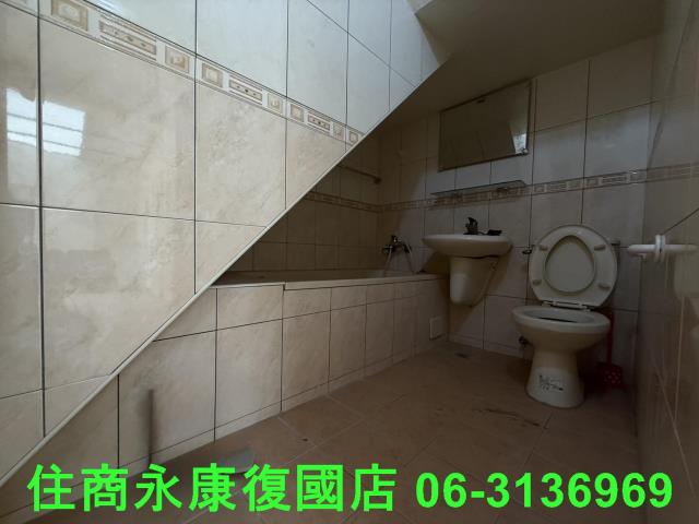 台南東區透天-9
