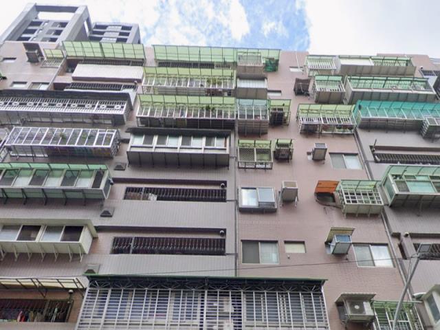 新莊拍賣大樓-2