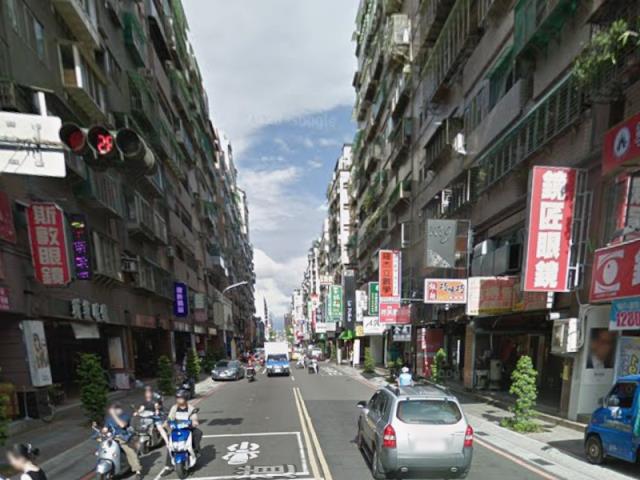 新莊拍賣大樓-3