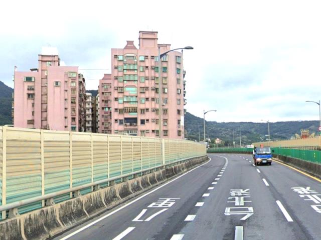 新北八里大樓法拍-5