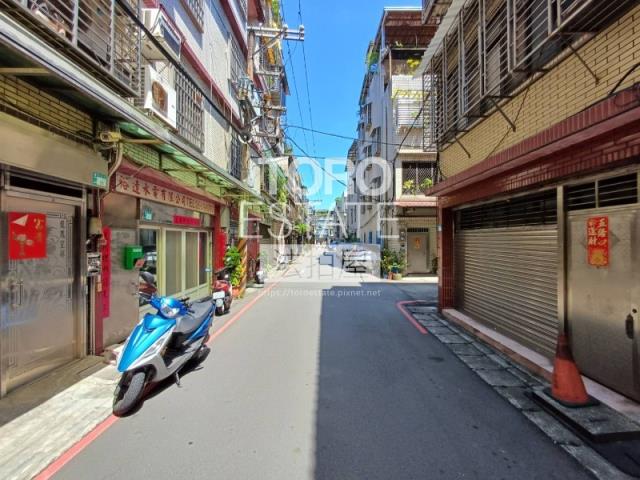 板橋法拍透天-4