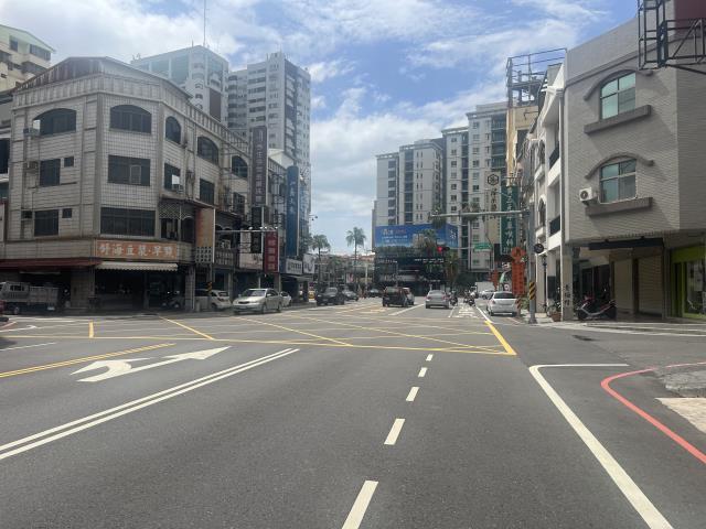 台南東區透天-13