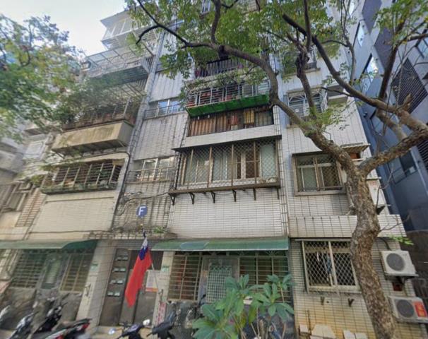 信義區法拍公寓-1
