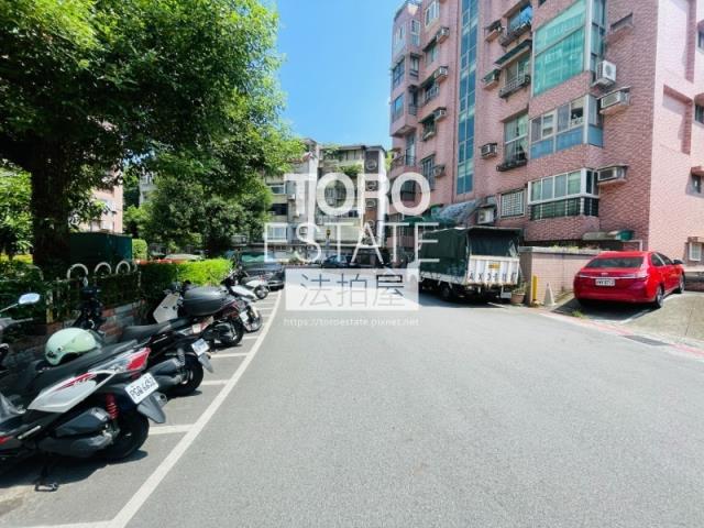 台北文山區法拍大樓-7