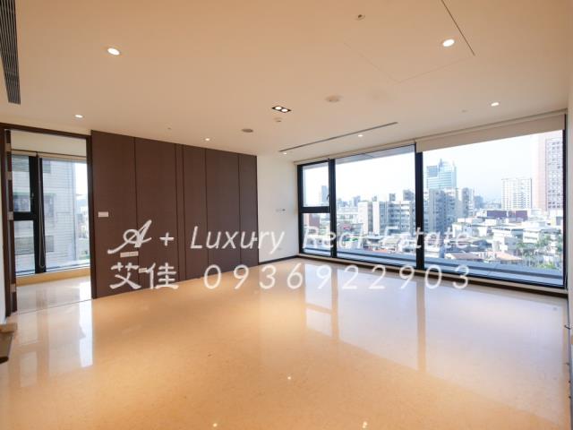 首泰信義