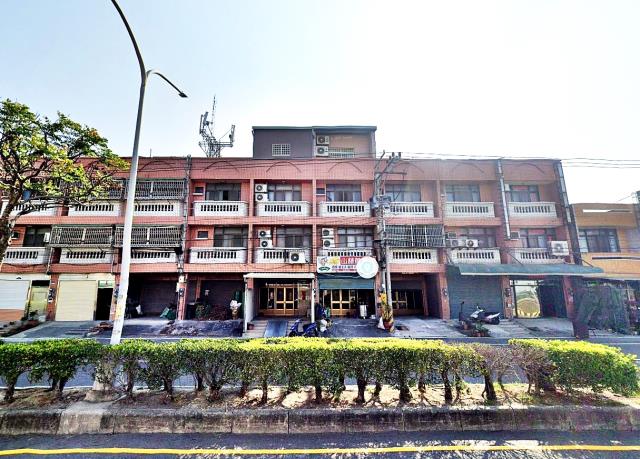 二崙山子門路透天店住