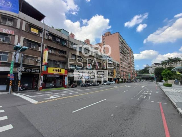 新北店面法拍-8