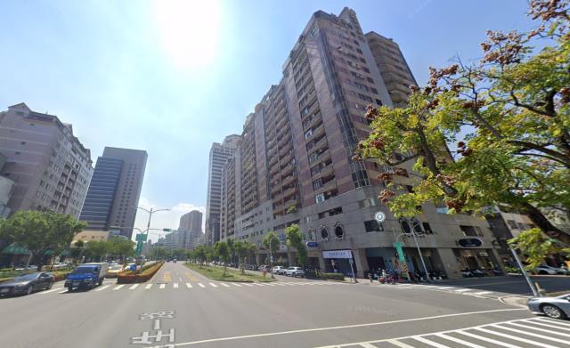 高雄新興區大樓法拍-7