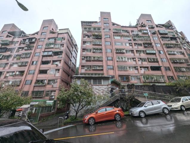 三峽法拍大樓-1